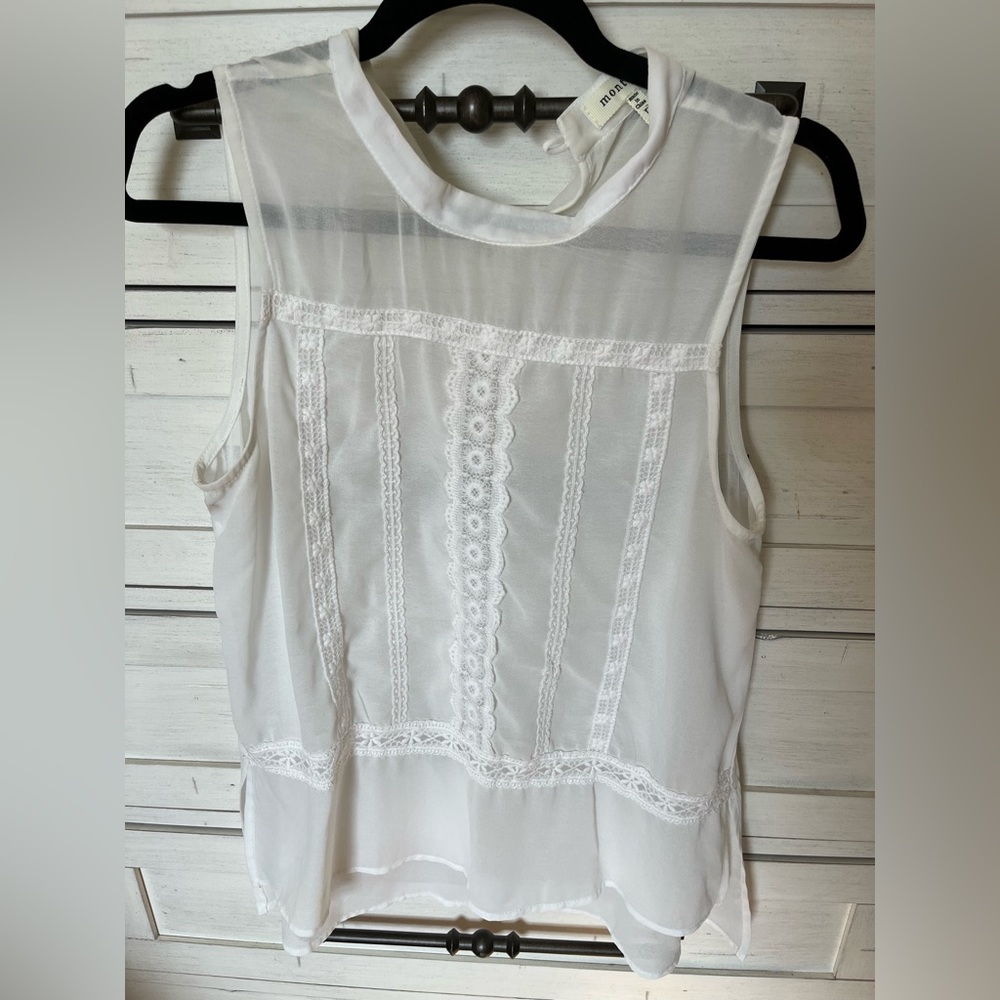 MONTEAU SHEER LACE TOP - size L